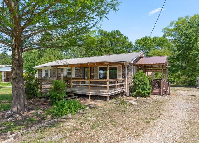 Property at 1108 Earl Ave, Smithville, TN 37166, 3 beds, 1 bath