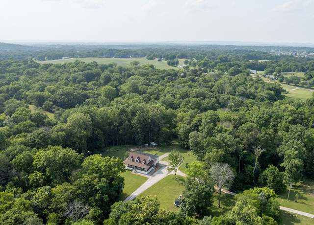 Property at 2300 Lee Rd, Spring Hill, TN 37174, 4 beds, 4 baths