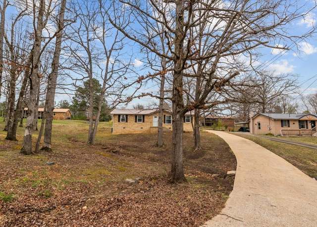 Property at 105 Eze Ave, Waverly, TN 37185, 3 beds, 1 bath