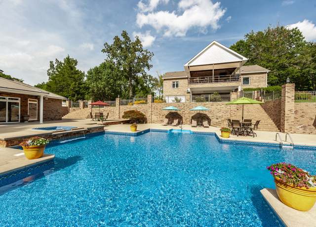 Property at 5827 Highway 76 E, Springfield, TN 37172, 3 beds, 3 baths