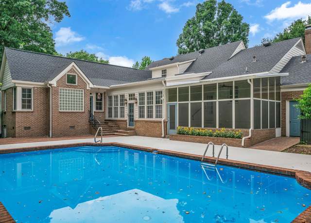 Property at 4 Foxhall Close, Nashville, TN 37215, 3 beds, 2.5 baths