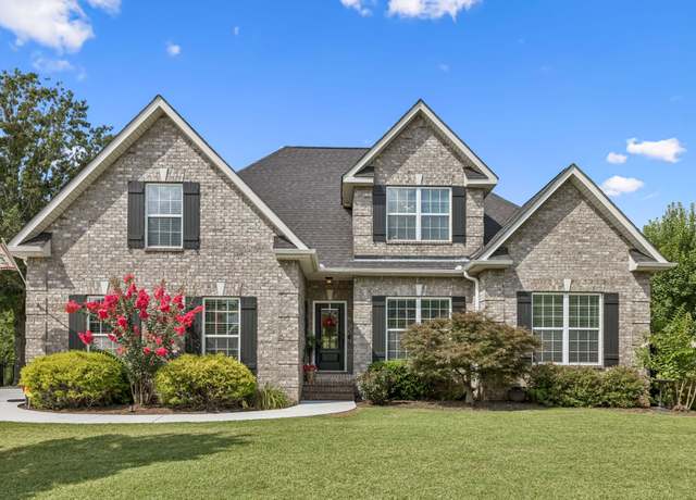 Property at 5122 Saint Ives Dr, Murfreesboro, TN 37128, 4 beds, 3 baths