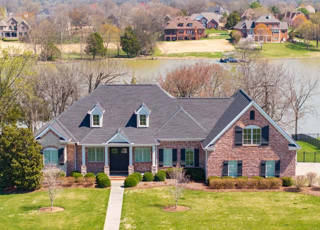 Property at 1395 Rozella Way, Gallatin, TN 37066, 6 beds, 5.5 baths