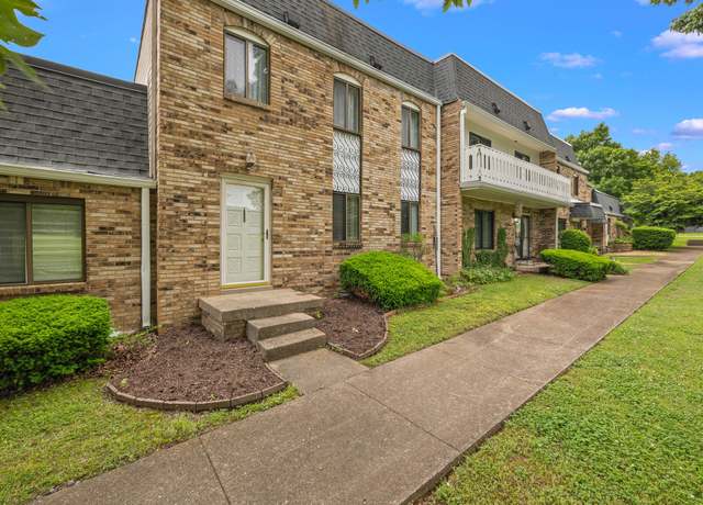 Property at 264 Lake Chateau Dr, Hermitage, TN 37076, 3 beds, 2.5 baths