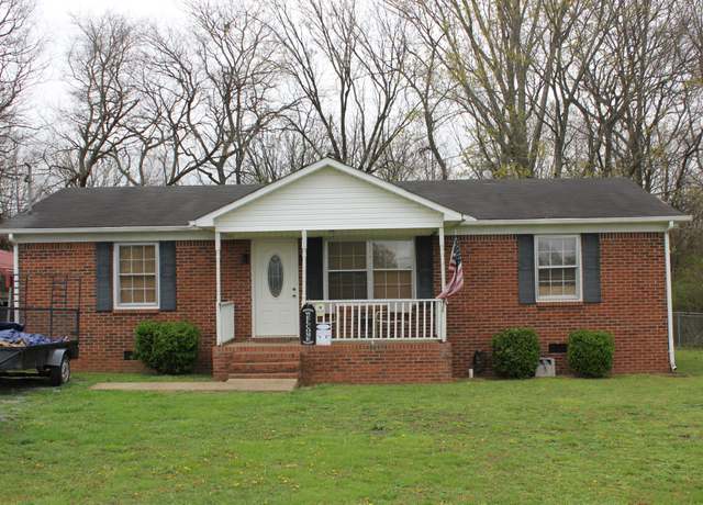 Property at 1057 Murrey St, Lewisburg, TN 37091, 2 beds, 1.5 baths