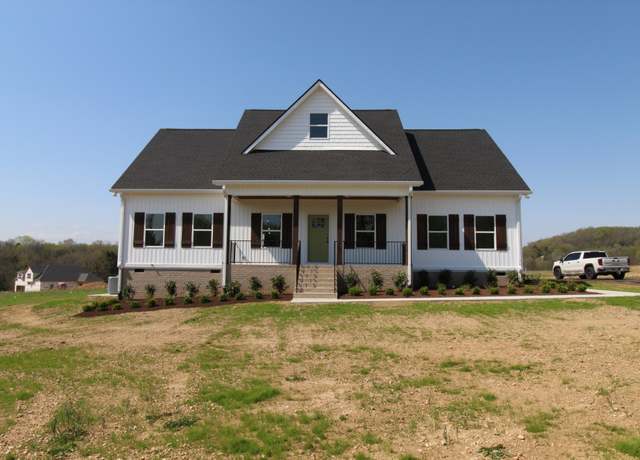 Property at 20 Lauderdale Ln, Hartsville, TN 37074, 4 beds, 3 baths