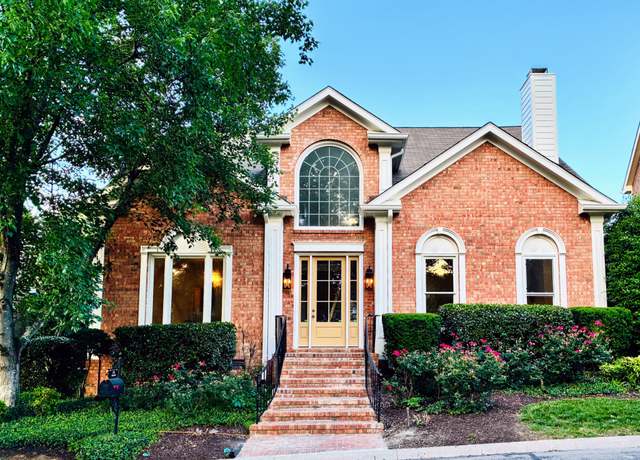 Property at 138 Abbottsford, Nashville, TN 37215, 4 beds, 3.5 baths