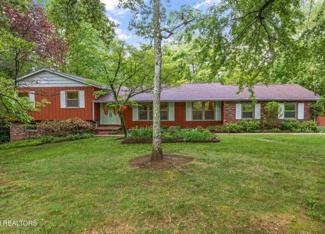 Property at 1841 Chicadee Dr, Knoxville, TN 37919, 3 beds, 2.5 baths