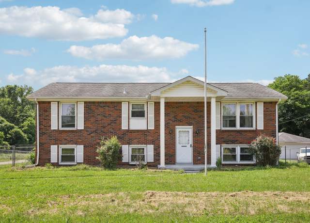 Property at 334 Bancroft Dr, Clarksville, TN 37042, 4 beds, 2 baths
