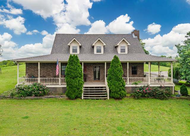 Property at 2370 Pulaski Hwy, Fayetteville, TN 37334, 3 beds, 2.5 baths