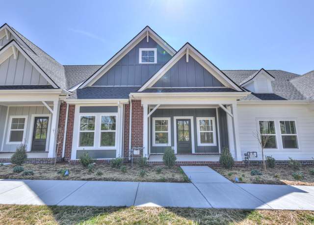 Property at 740 Coburg St, Gallatin, TN 37066, 3 beds, 3 baths