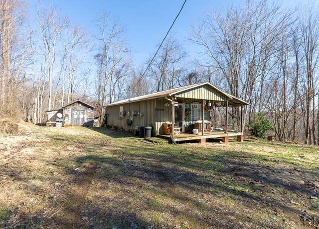 Property at 224 Golden Ln, Celina, TN 38551, 2 beds, 1 bath