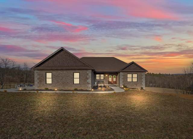 Property at 277 Houston Dr, Crossville, TN 38555, 3 beds, 2.5 baths