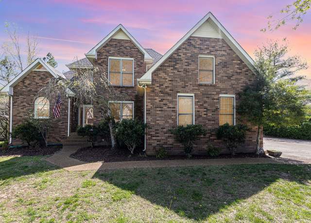 Property at 1622 Hickory Valley Rd, Lebanon, TN 37087, 4 beds, 2.5 baths