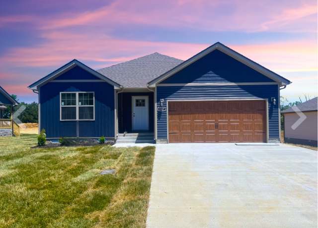 Property at 1577 Fredrick Dr, Clarksville, TN 37042, 3 beds, 2 baths
