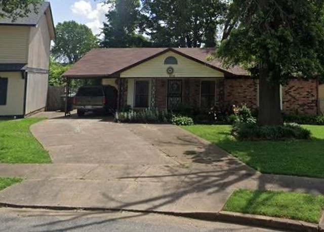 Property at 4118 Cinderella St, Memphis, TN 38109, 3 beds, 1.5 baths