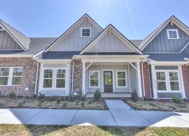 Property at 738 Coburg St, Gallatin, TN 37066, 3 beds, 3 baths