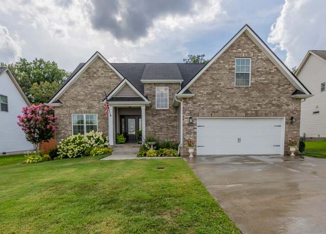 Property at 2380 Colston Dr, Clarksville, TN 37042, 4 beds, 3 baths