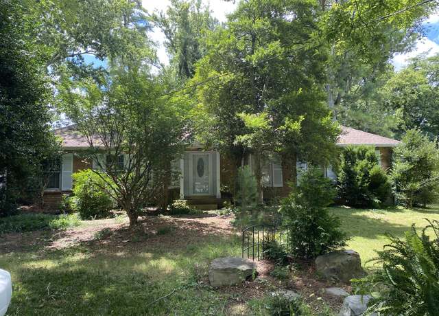 Property at 8016 Sawyer Brown Rd, Nashville, TN 37221, 3 beds, 1.5 baths