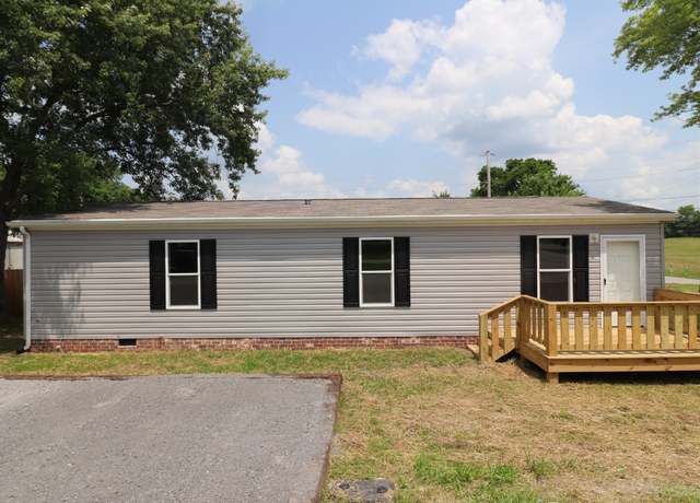 Property at 164 Cemetery Ln, Hartsville, TN 37074, 3 beds, 2 baths