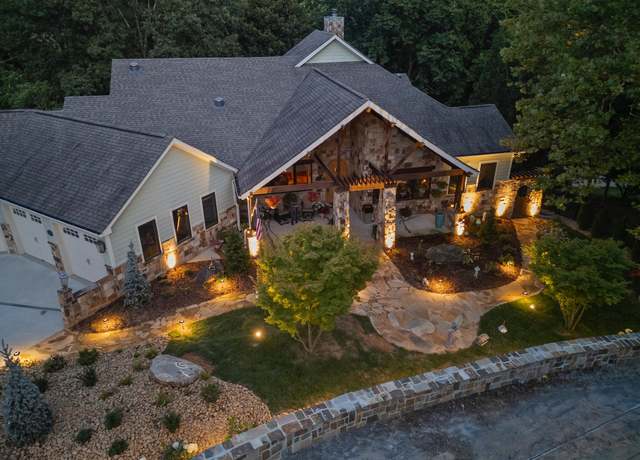 Property at 125 Fleetwood Dr, Lookout Mountain, TN 37350, 4 beds, 4 baths