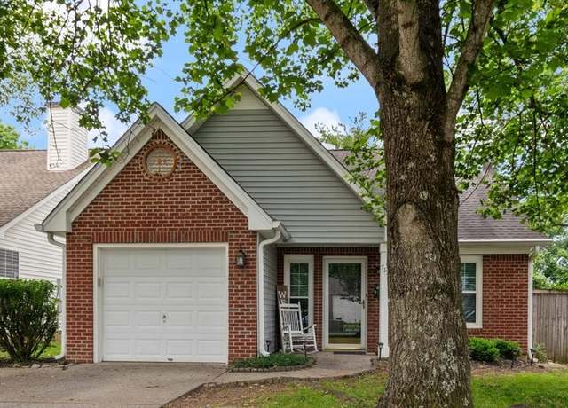 Property at 715 Wayside Ct, Franklin, TN 37069, 3 beds, 2 baths