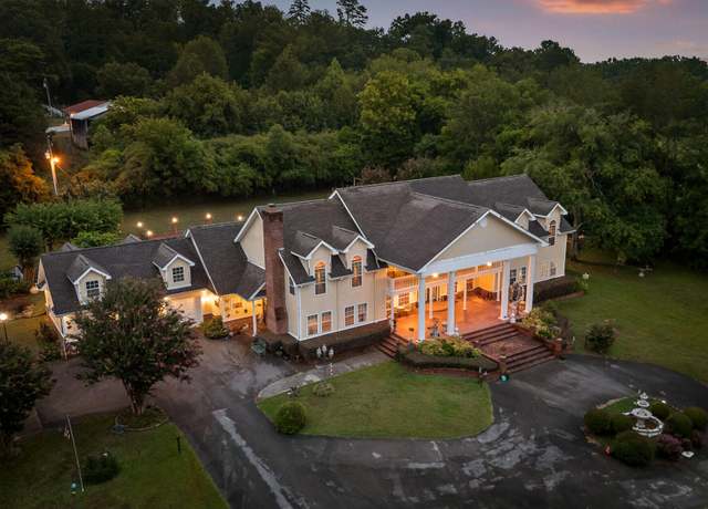 Property at 5 S Orchard Dr, Chickamauga, GA 30707, 6 beds, 5.5 baths