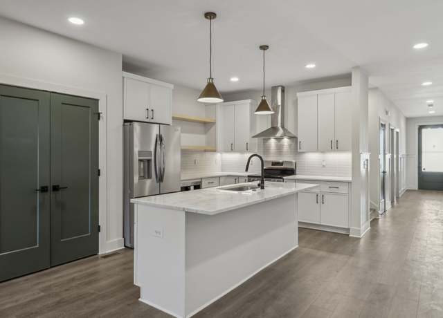 Property at 1734B Kellow St, Nashville, TN 37208, 4 beds, 3 baths