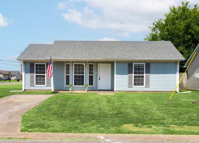 Property at 1100 Keith Ave, Oak Grove, KY 42262, 3 beds, 2 baths