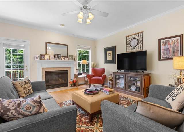 Property at 6644 Christiansted Ln, Nashville, TN 37211, 4 beds, 2.5 baths