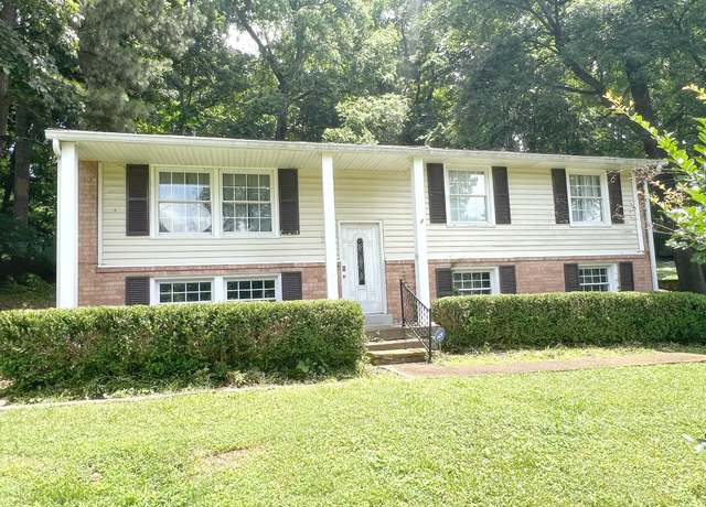 Property at 304 Bonnahurst Dr, Hermitage, TN 37076, 3 beds, 3 baths
