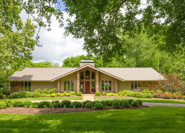 Property at 5124 Woodland Hills Dr, Brentwood, TN 37027, 4 beds, 4 baths