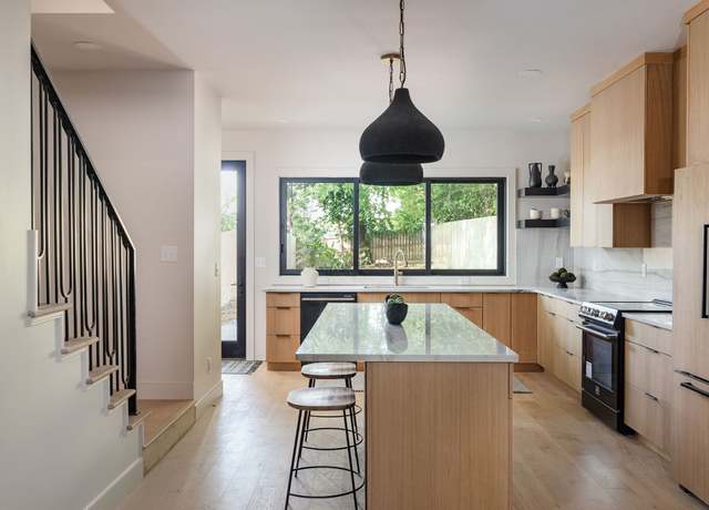 Property at 931 Delmas Ave Unit B, Nashville, TN 37216, 3 beds, 2.5 baths
