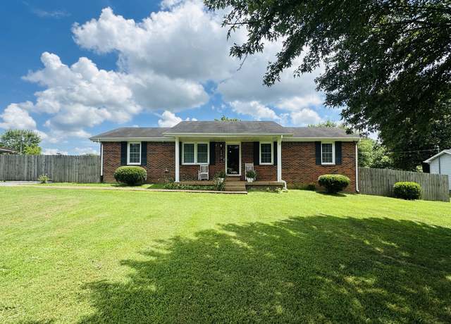 Property at 638 Chitwood Dr, Lafayette, TN 37083, 3 beds, 1 bath