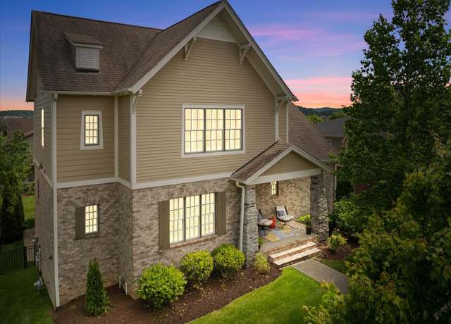 Property at 429 Finnhorse Ln, Franklin, TN 37064, 5 beds, 4.5 baths