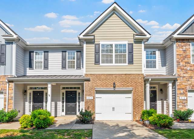 Property at 422 Manor Row, Pleasant View, TN 37146, 2 beds, 2.5 baths