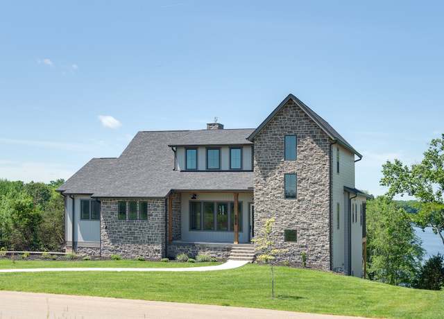 Property at 947 Fanning Bend Dr, Winchester, TN 37398, 5 beds, 5 baths