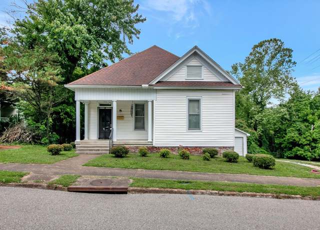 Property at 714 N Poplar St, Paris, TN 38242, 2 beds, 1 bath