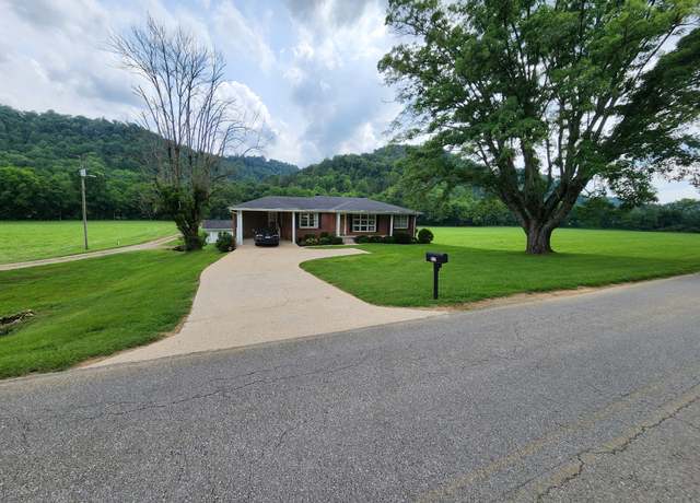 Property at 1036 Old Bottom Rd, Lafayette, TN 37083, 3 beds, 2 baths