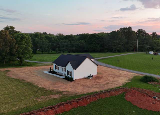 Property at 154 Dorris Ln, Portland, TN 37148, 3 beds, 2 baths