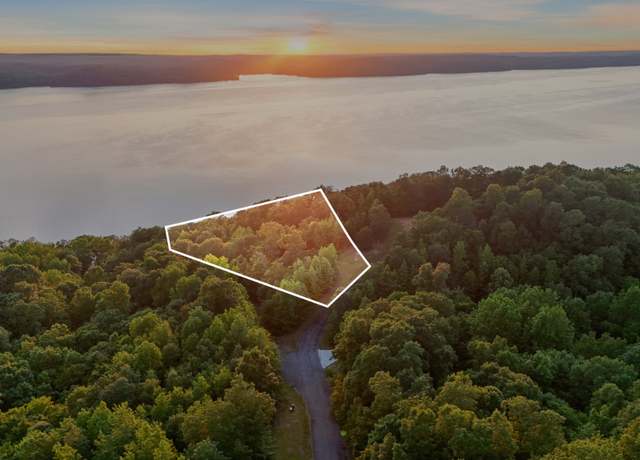 Property at 1035 Forrest Xing, Waverly, TN 37185