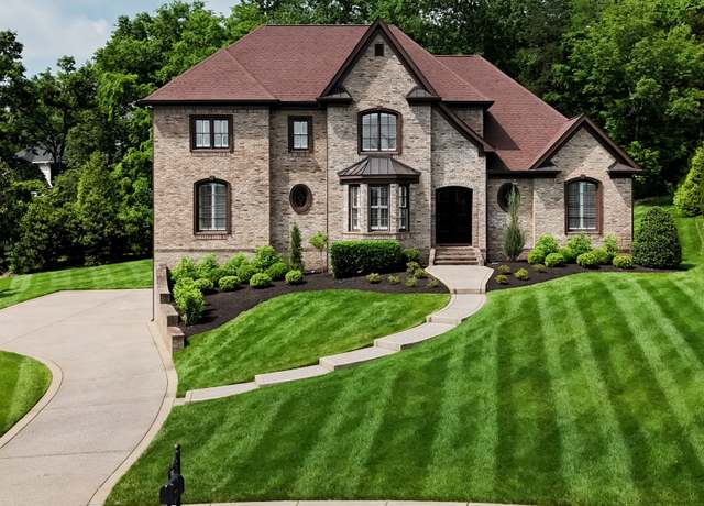Property at 712 Tyneside Cir, Brentwood, TN 37027, 5 beds, 5.5 baths