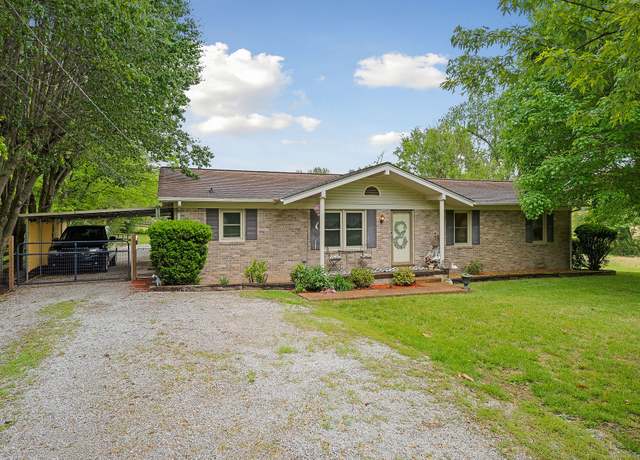 Property at 8565 Old Kentucky Rd, Sparta, TN 38583, 3 beds, 1.5 baths