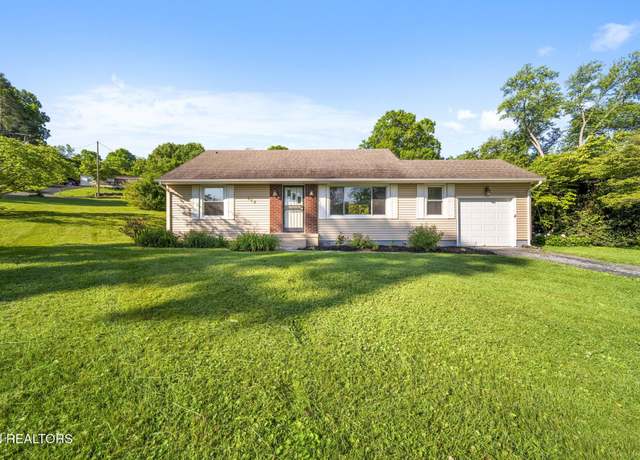 Property at 908 Glenoaks Dr, Knoxville, TN 37918, 2 beds, 1.5 baths