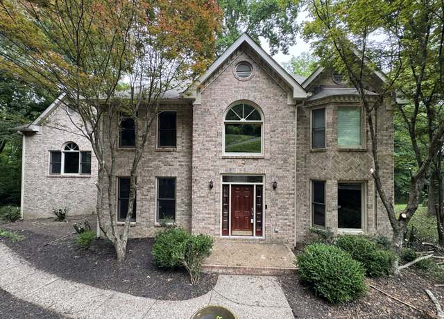 Property at 7010 Willowick Dr, Brentwood, TN 37027, 4 beds, 3.5 baths