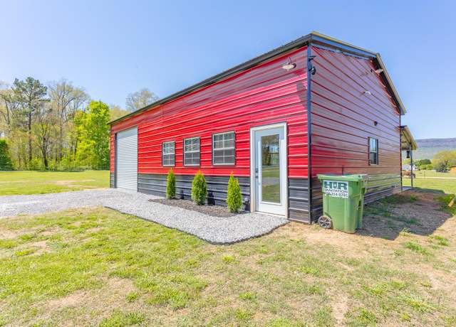 Property at 18 Barnview Ln, Trion, GA 30753, 1 bed, 1.5 baths