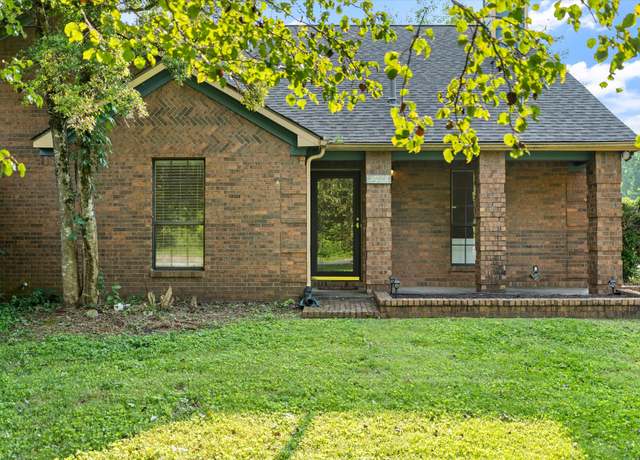 Property at 2272 Patriot Dr, Murfreesboro, TN 37130, 4 beds, 3 baths