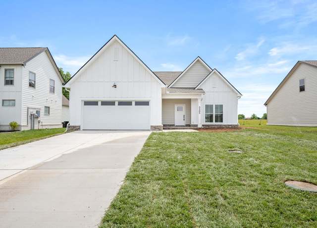 Property at 3305 Stonehorn Dr, Bell Buckle, TN 37020, 4 beds, 2 baths