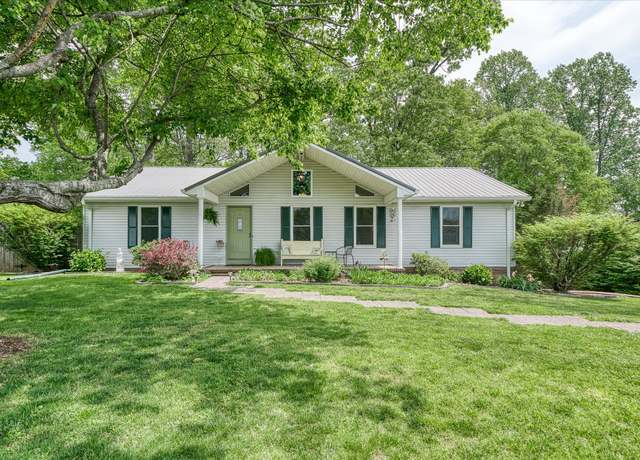 Property at 1200 Belmont Dr, Cookeville, TN 38506, 4 beds, 2.5 baths
