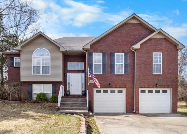 Property at 668 Superior Ln, Clarksville, TN 37043, 5 beds, 3 baths